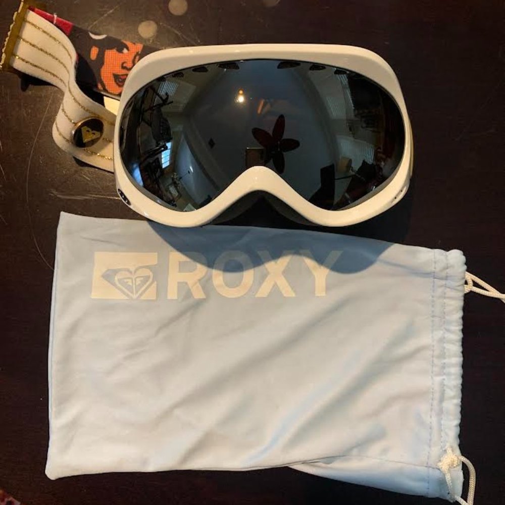 Roxy Ski/snowboard goggles! Never worn